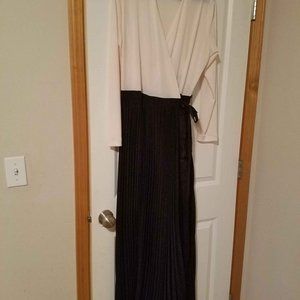 LuLaRoe Elegant Deanne Dress